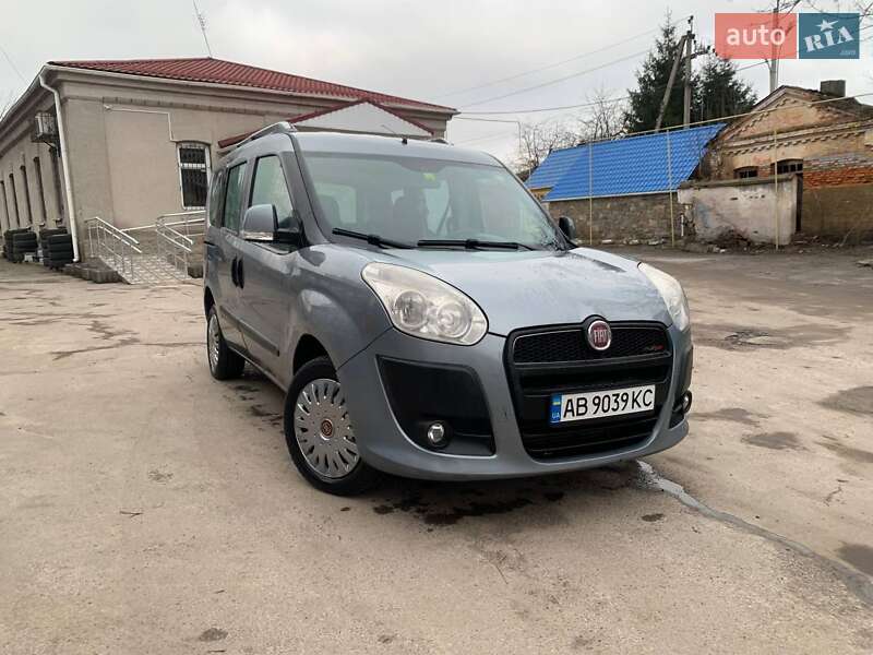 Минивэн Fiat Doblo 2010 в Виннице