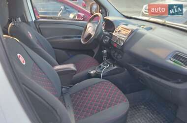 Минивэн Fiat Doblo 2010 в 
