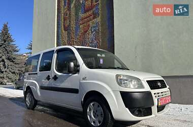 Минивэн Fiat Doblo 2010 в Ровно