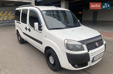 Минивэн Fiat Doblo 2008 в Киеве