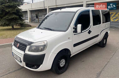 Минивэн Fiat Doblo 2008 в Киеве