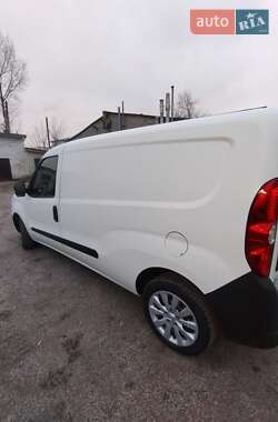 Вантажний фургон Fiat Doblo 2011 в 