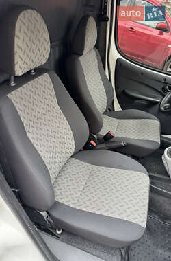 Грузовой фургон Fiat Doblo 2011 в 