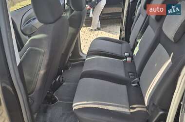 Минивэн Fiat Doblo 2011 в 