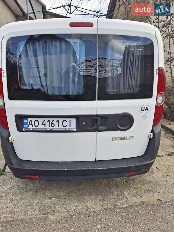 Мінівен Fiat Doblo 2010 в Виноградові