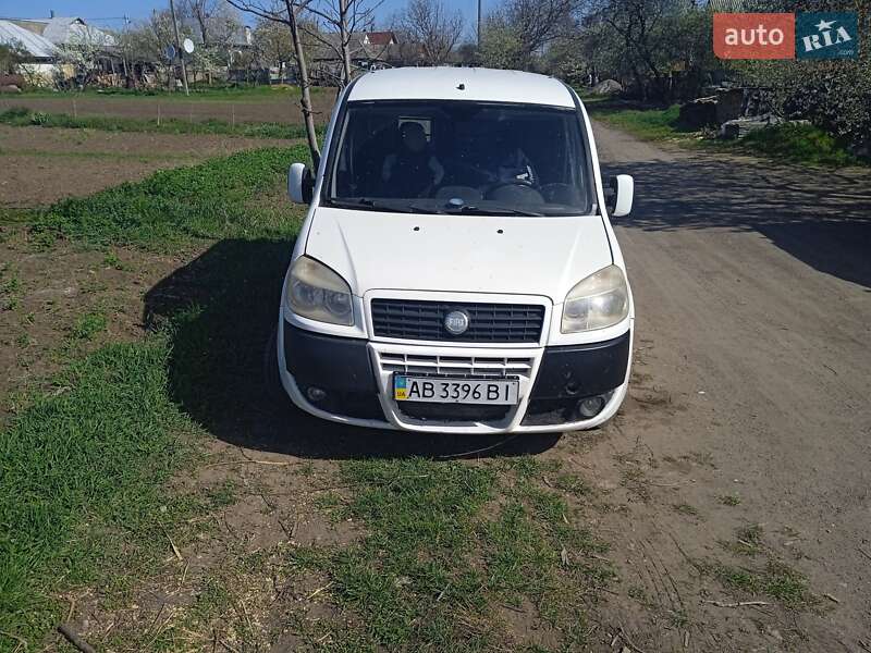 Вантажний фургон Fiat Doblo 2010 в Бершаді