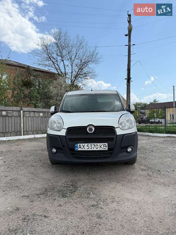 Fiat Doblo 2012