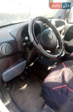 Минивэн Fiat Doblo 2004 в 