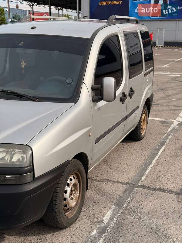 Минивэн Fiat Doblo 2003 в Ровно