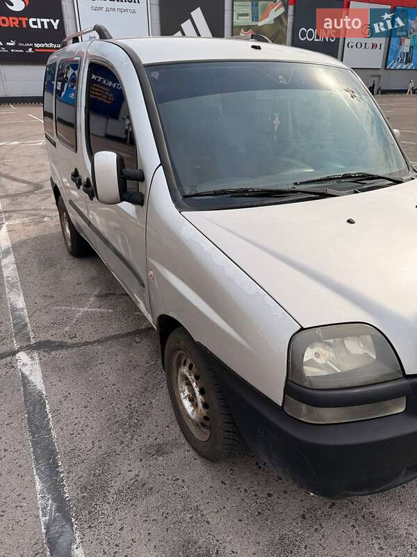 Минивэн Fiat Doblo 2003 в Ровно