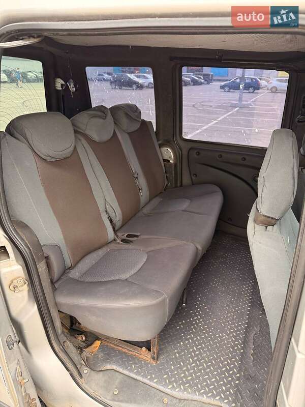 Минивэн Fiat Doblo 2003 в Ровно