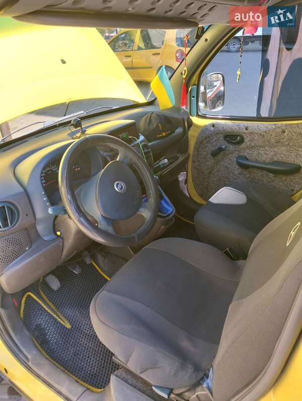Минивэн Fiat Doblo 2001 в Ивано-Франковске