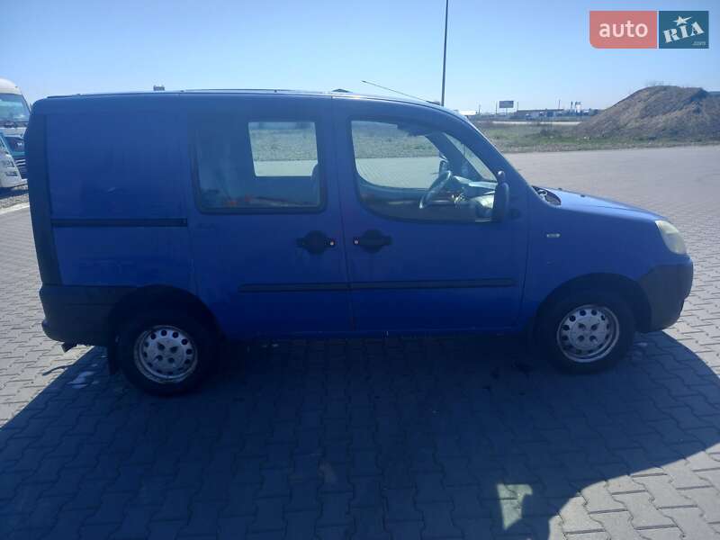Мінівен Fiat Doblo 2005 в Чернівцях