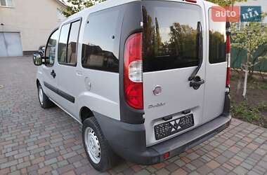 Мінівен Fiat Doblo 2011 в 