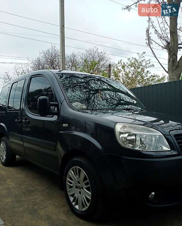 Минивэн Fiat Doblo 2008 в 