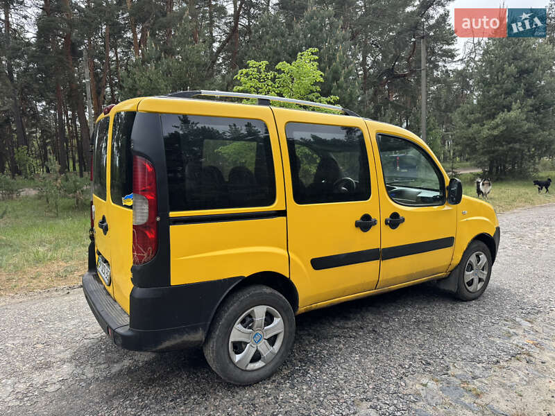 Мінівен Fiat Doblo 2006 в Охтирці