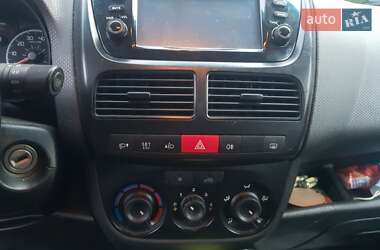 Вантажопасажирський фургон Fiat Doblo 2013 в Києві