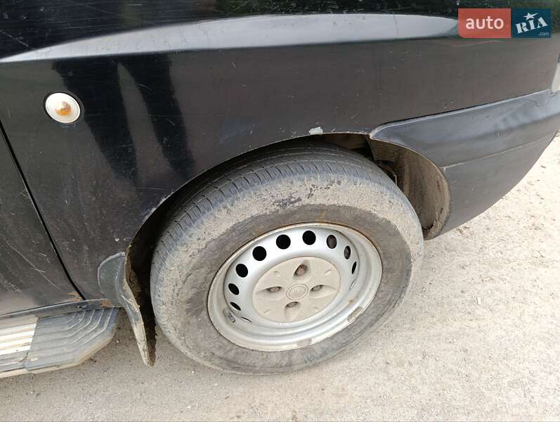 Минивэн Fiat Doblo 2005 в Романковцах