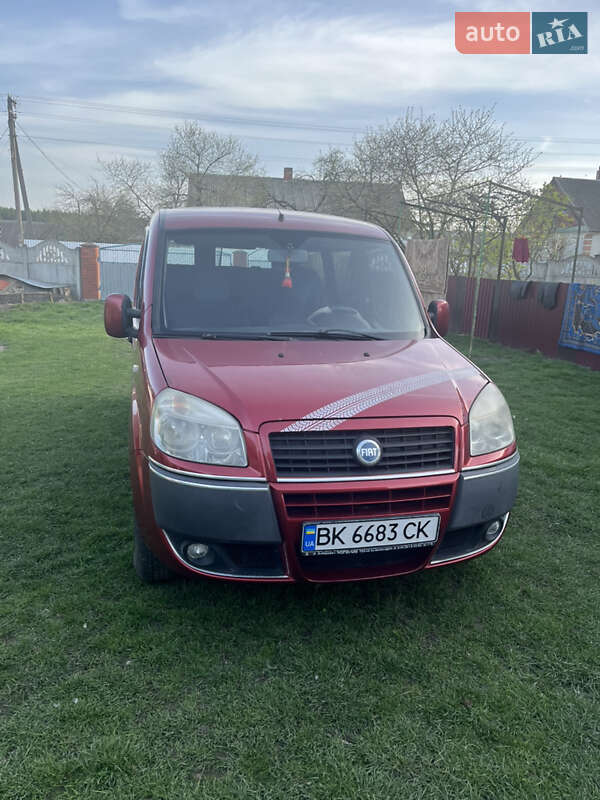 Минивэн Fiat Doblo 2006 в 