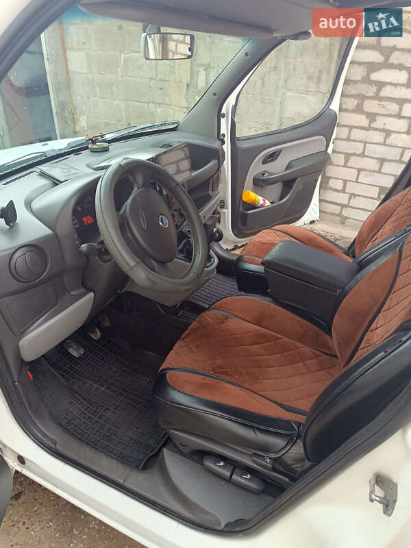 Минивэн Fiat Doblo 2006 в Харькове