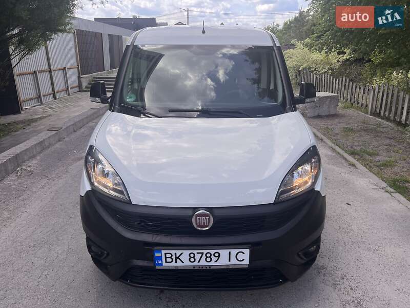 Вантажний фургон Fiat Doblo 2019 в Києві