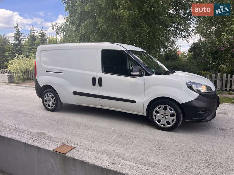 Вантажний фургон Fiat Doblo 2019 в 
