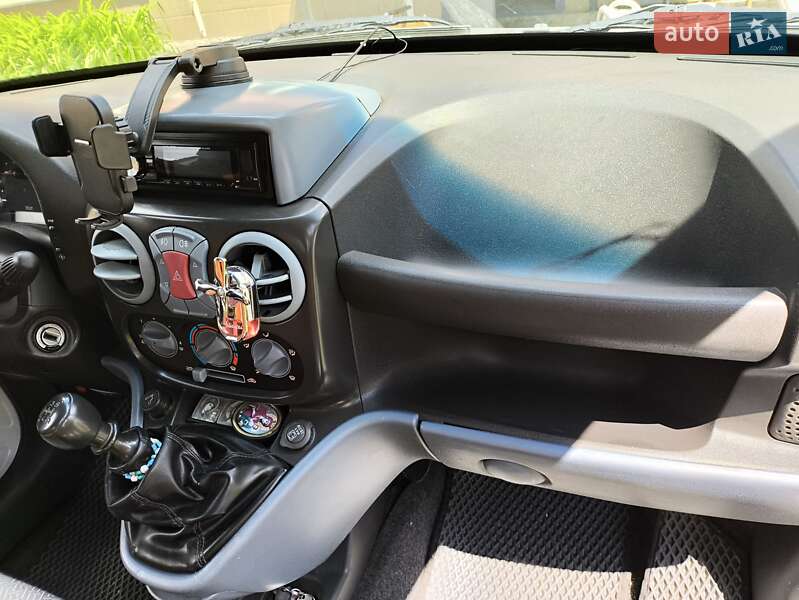 Минивэн Fiat Doblo 2005 в Чернигове