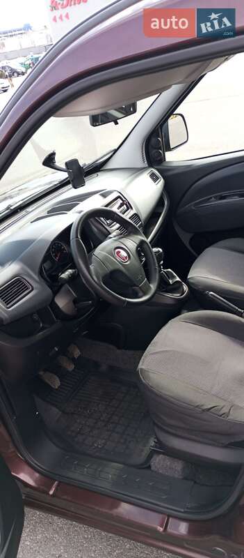 Минивэн Fiat Doblo 2013 в Киеве