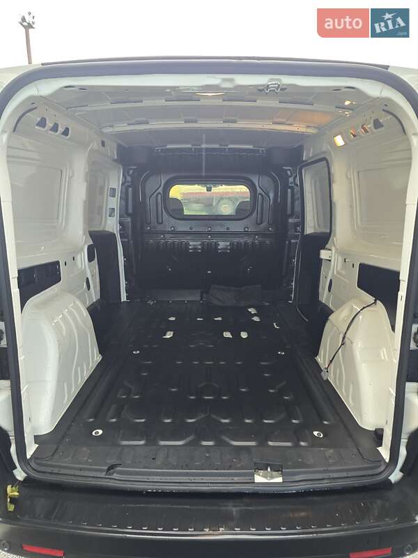Грузовой фургон Fiat Doblo 2021 в Киеве