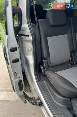 Минивэн Fiat Doblo 2010 в 