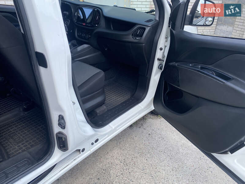 Мінівен Fiat Doblo 2020 в Святопетрівське