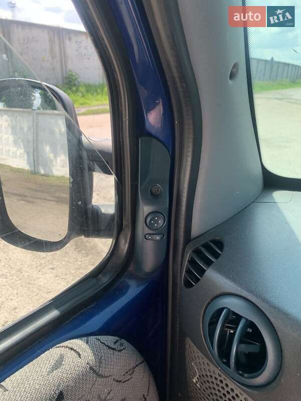 Мінівен Fiat Doblo 2004 в 