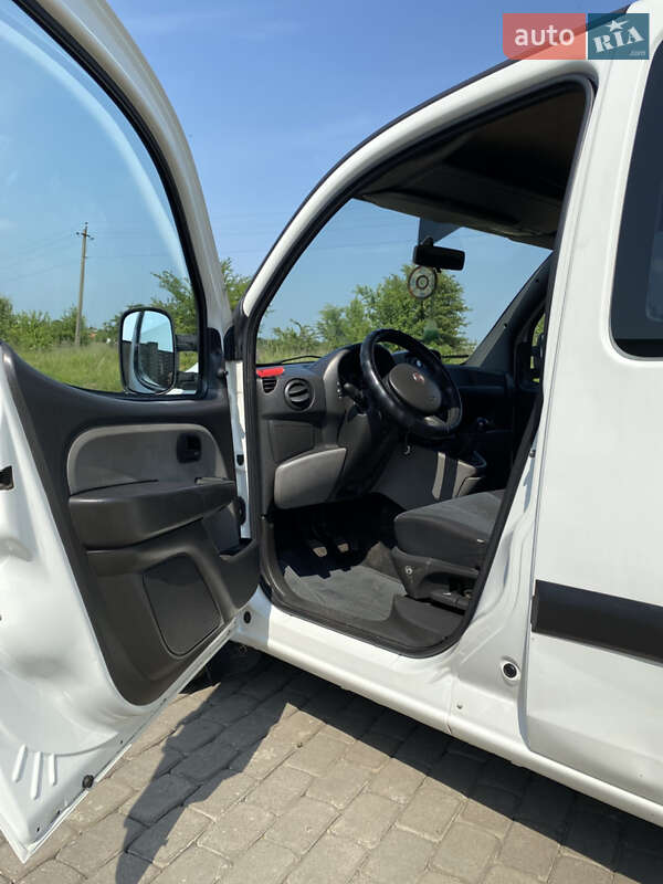 Минивэн Fiat Doblo 2008 в Луцке