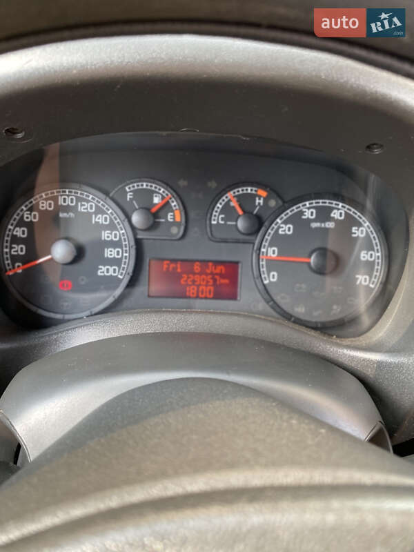 Минивэн Fiat Doblo 2008 в Луцке