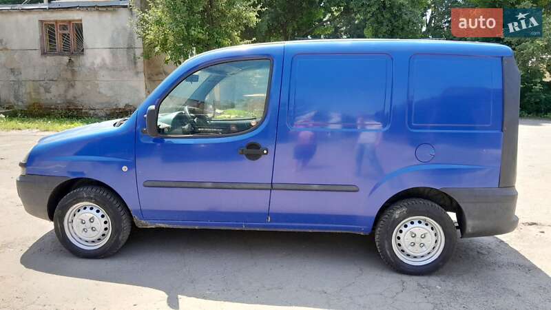 Грузовой фургон Fiat Doblo 2004 в Гайсине
