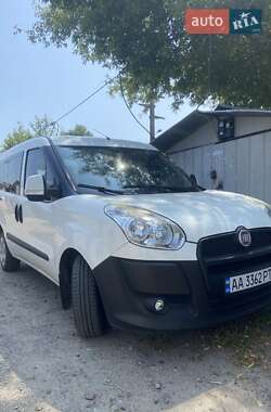 Минивэн Fiat Doblo 2012 в Киеве