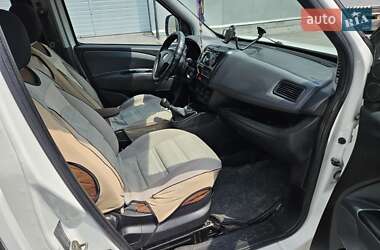 Минивэн Fiat Doblo 2011 в 