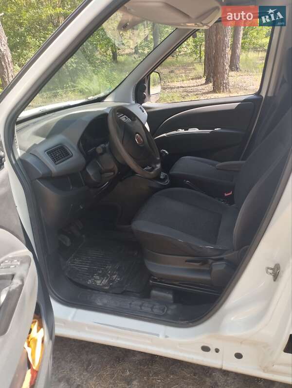 Грузовой фургон Fiat Doblo 2013 в Киеве