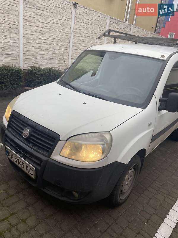 Fiat Doblo 2011