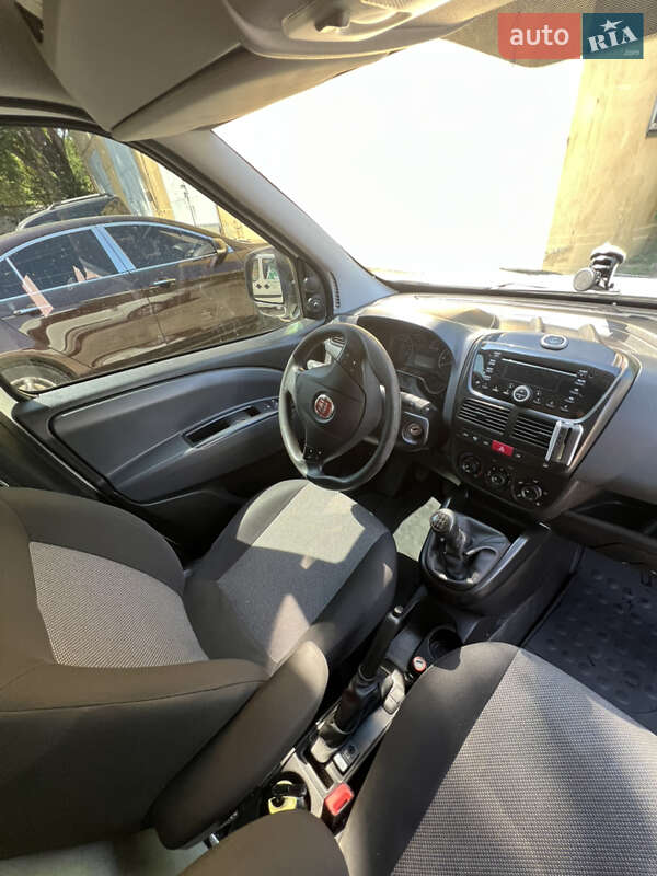 Грузопассажирский фургон Fiat Doblo 2015 в Днепре