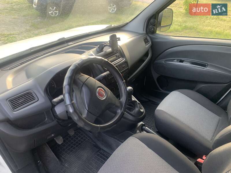 Грузовой фургон Fiat Doblo 2011 в Буче