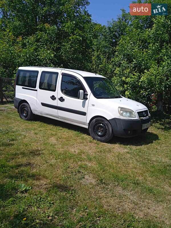 Минивэн Fiat Doblo 2006 в Ярмолинцах