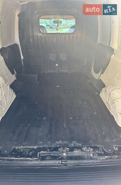 Грузовой фургон Fiat Doblo 2006 в 