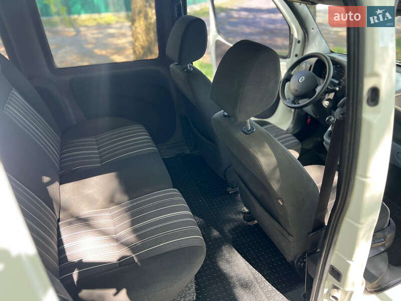Минивэн Fiat Doblo 2006 в Дубно