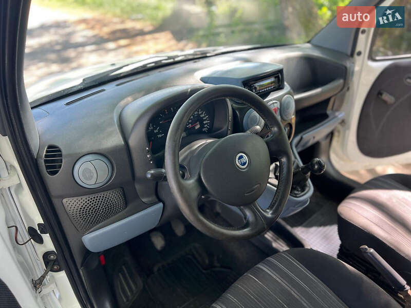 Минивэн Fiat Doblo 2006 в Дубно