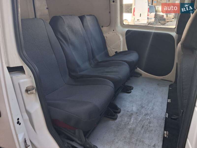 Минивэн Fiat Doblo 2009 в Черновцах