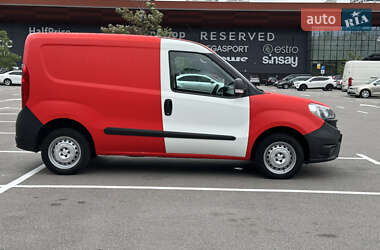 Грузовой фургон Fiat Doblo 2017 в 