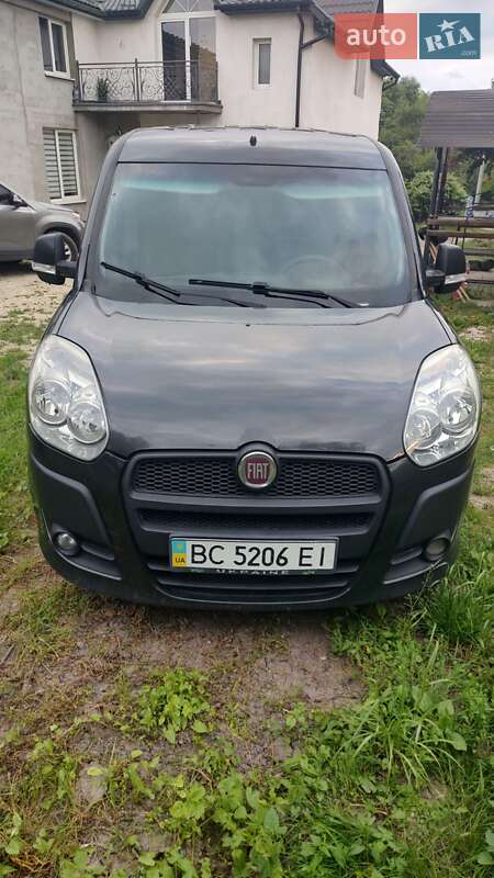 Грузовой фургон Fiat Doblo 2013 в Дрогобыче