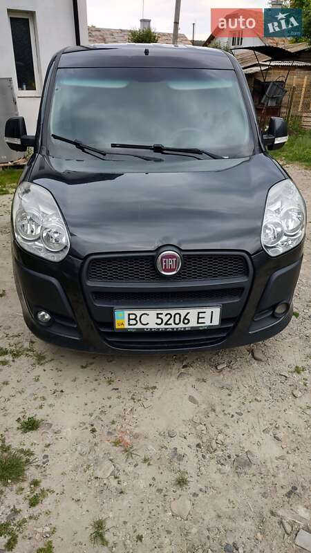 Грузовой фургон Fiat Doblo 2013 в Дрогобыче