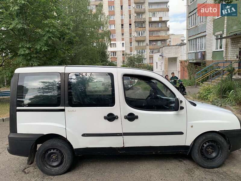 Минивэн Fiat Doblo 2003 в Бориславе